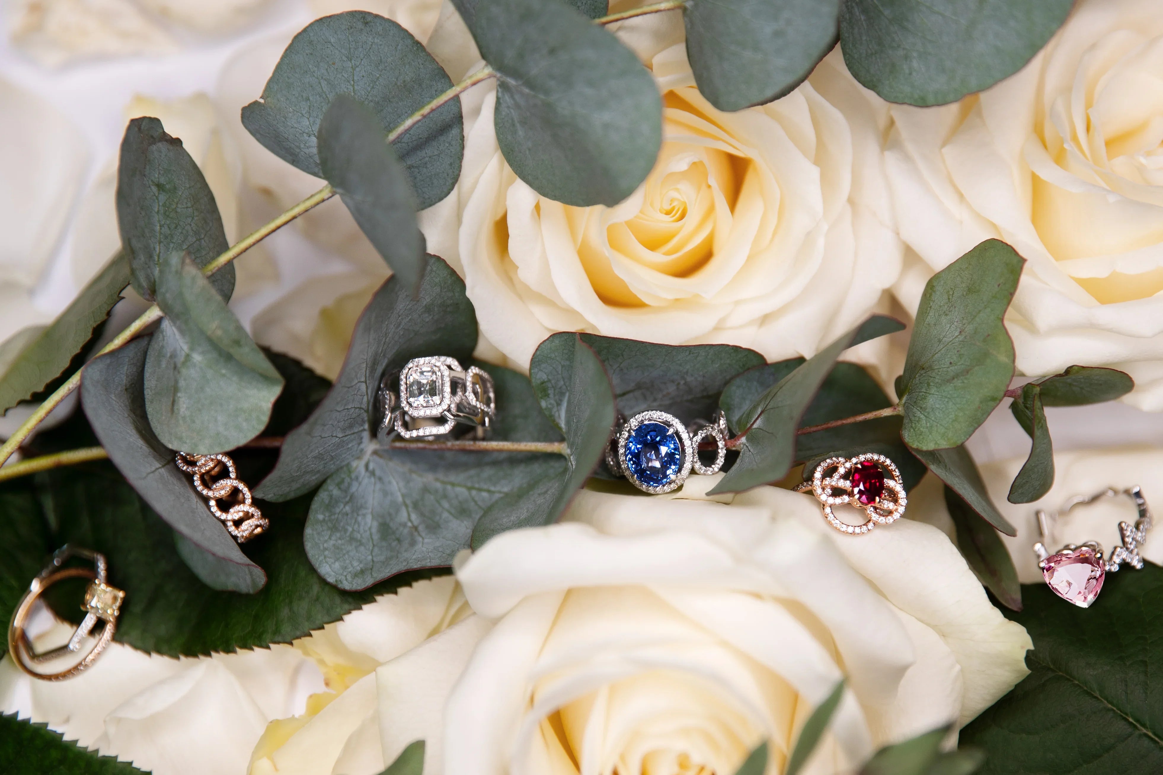 Solitaires: Exclusive collection of prestigious jewelry – Lorenz Bäumer