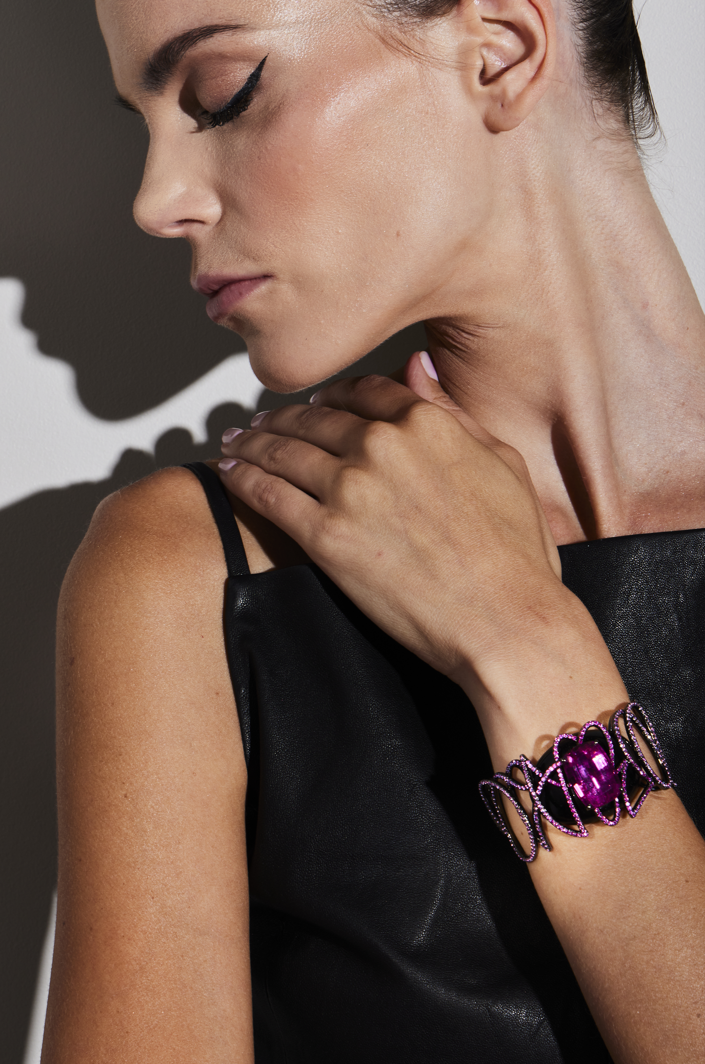 BLACK MAGIC AURORA BRACELET